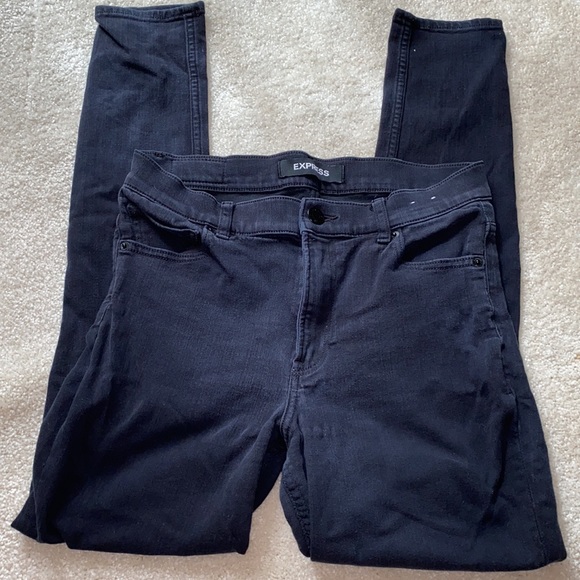 High Rise EXPRESS Distressed Jeans (8) - Picture 3 of 6